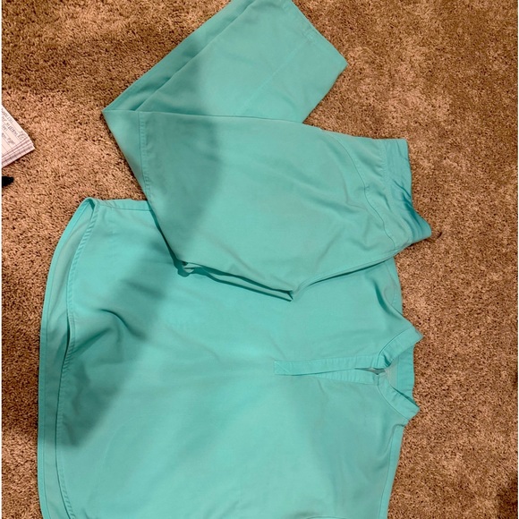 Fresh aqua small Rafaela top and medium cargo pants - Picture 1 of 1